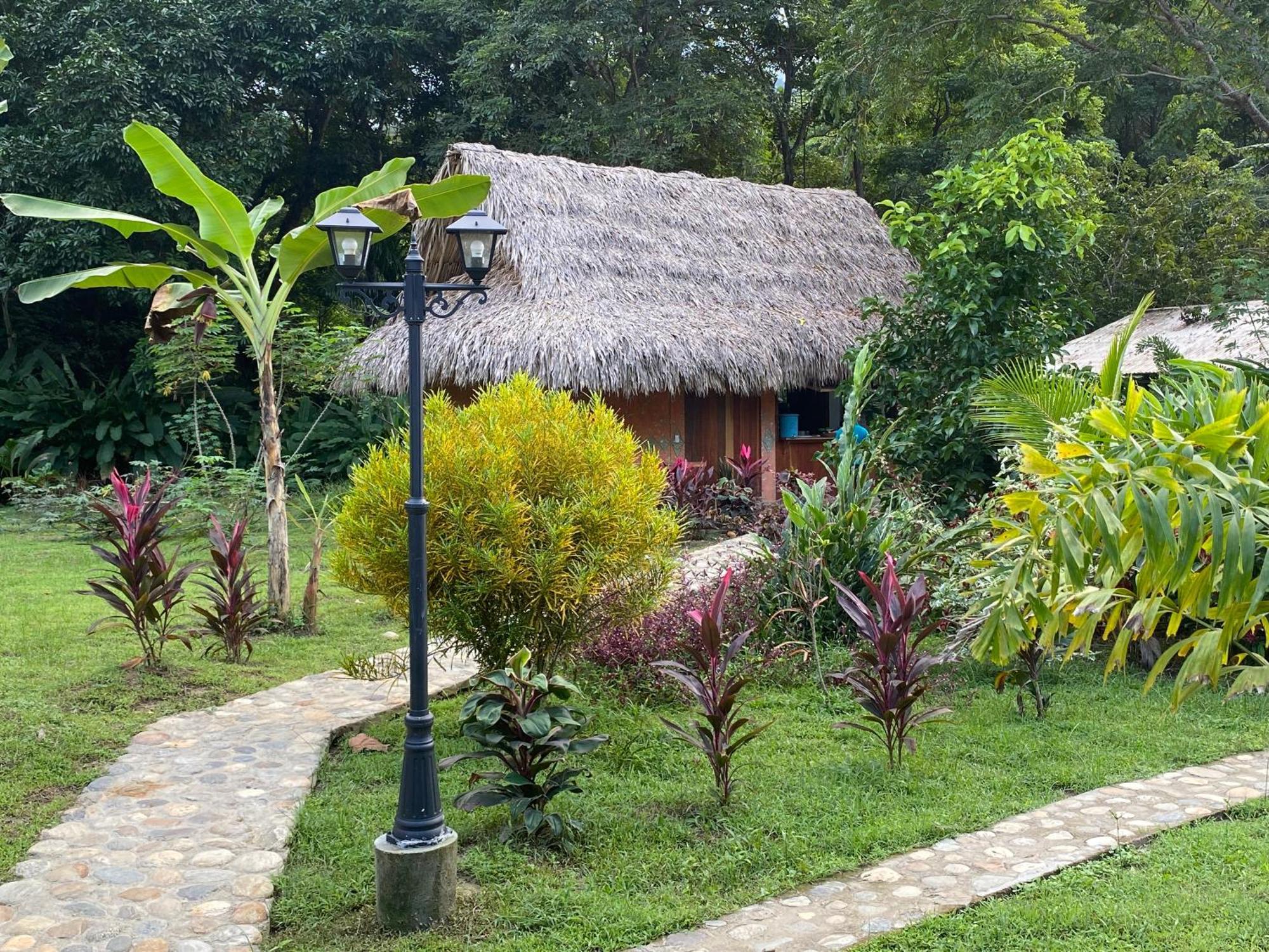 Salvia Madre Hotel Guachaca Buitenkant foto
